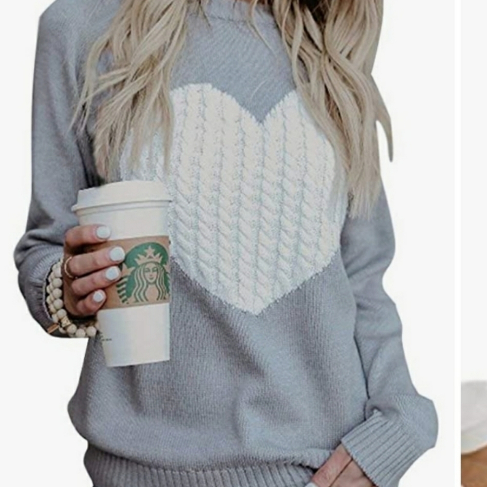 1 M left💕New boutique heart sweater - Picture 2 of 8
